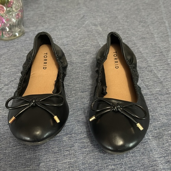 Women’s Torrid Size 9WW Scrunch Ballet Flats Slip on Shoes - Picture 2 of 4